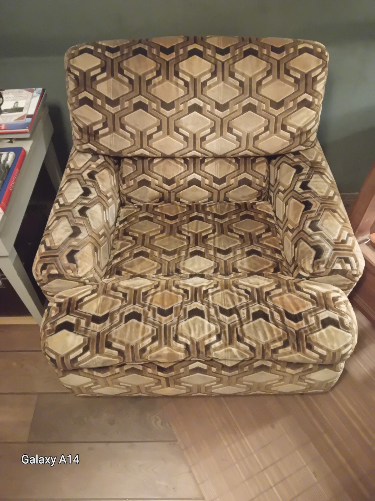 Vintage fauteuil "Space Âge "velours marron.1960-1970, Enlèvement
