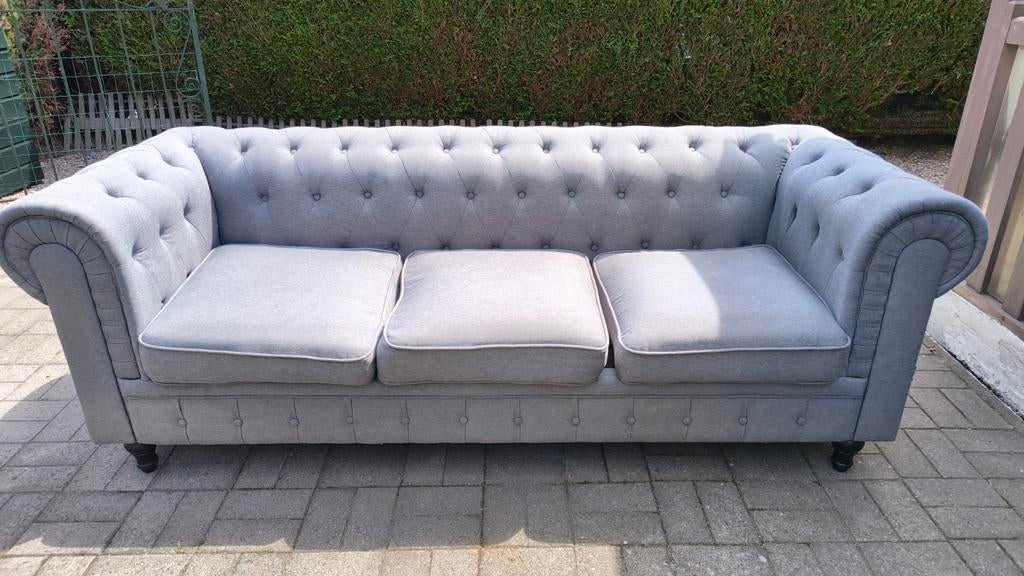 Beliani Chesterfield bankstel, Huis en Inrichting, Ophalen, Gebruikt, 125 cm of meer, Retro-Vintage