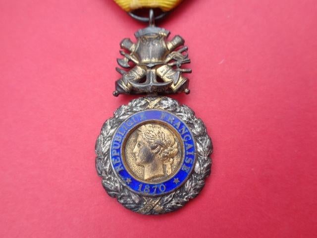 Franse verzilverde med. 1870 Valeur et Discipline orig. lint, Enlèvement ou Envoi, Armée de terre, Ruban, Médaille ou Ailes