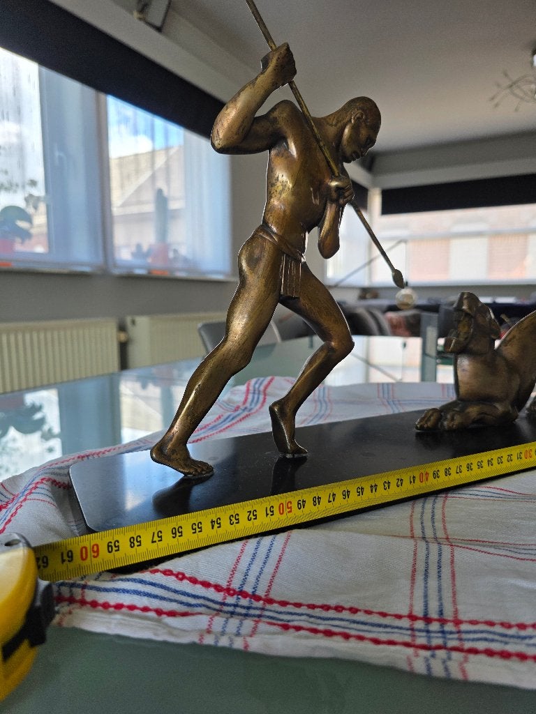 Art Deco beeld van een jager met speer. Zware brons, Antiek en Kunst, Ophalen, Brons