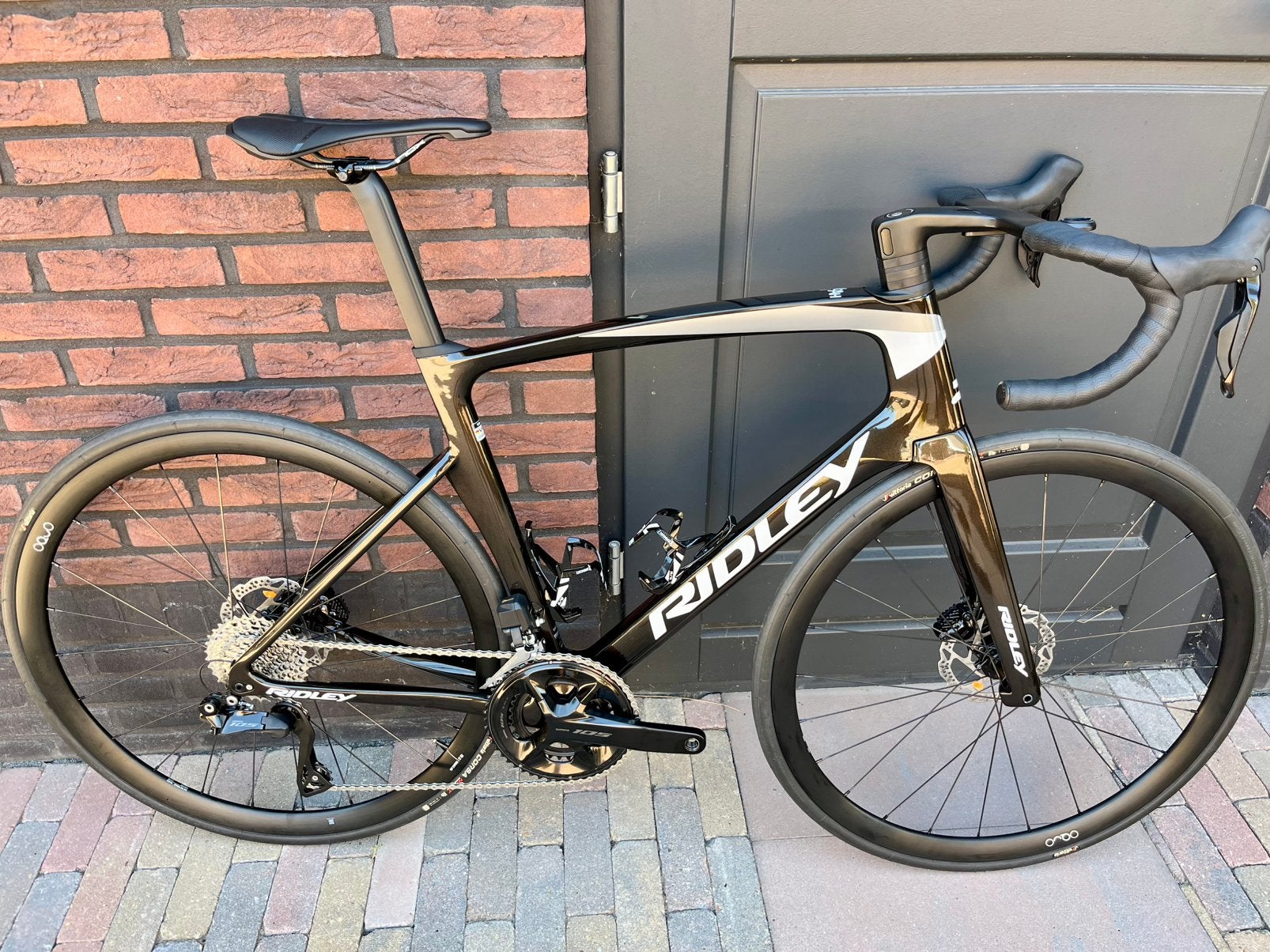 Ridley Noah Fast disc 2022 M, Shimano 105 R7100 DI2 nieuw, Fietsen en Brommers, Fietsen | Racefietsen, Ophalen, Zo goed als nieuw