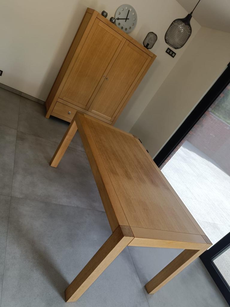 Eetkamer tafel en kast, Ophalen