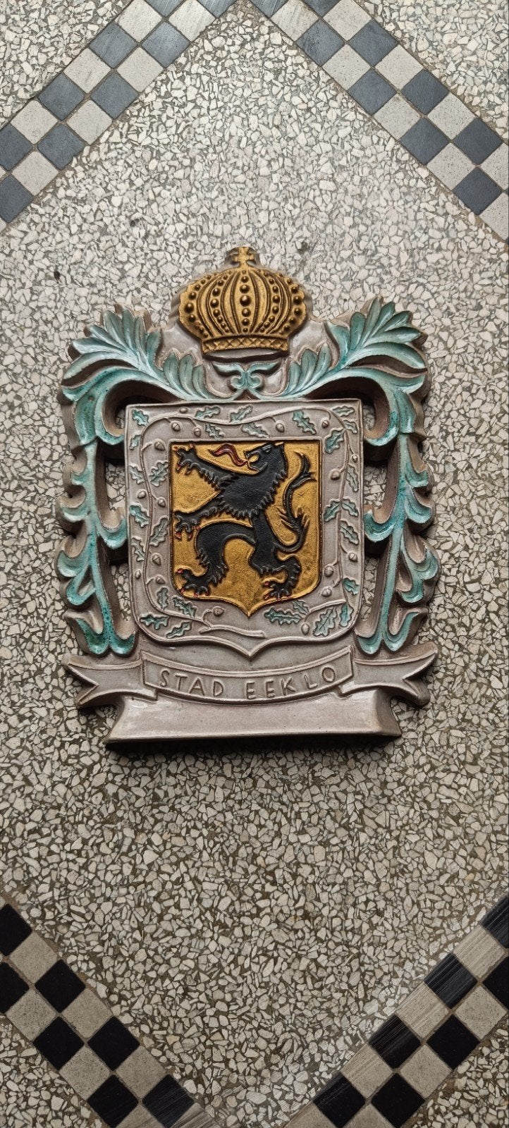 Oswald Tieberghien keramiek wapenschild jaren 60, Enlèvement ou Envoi