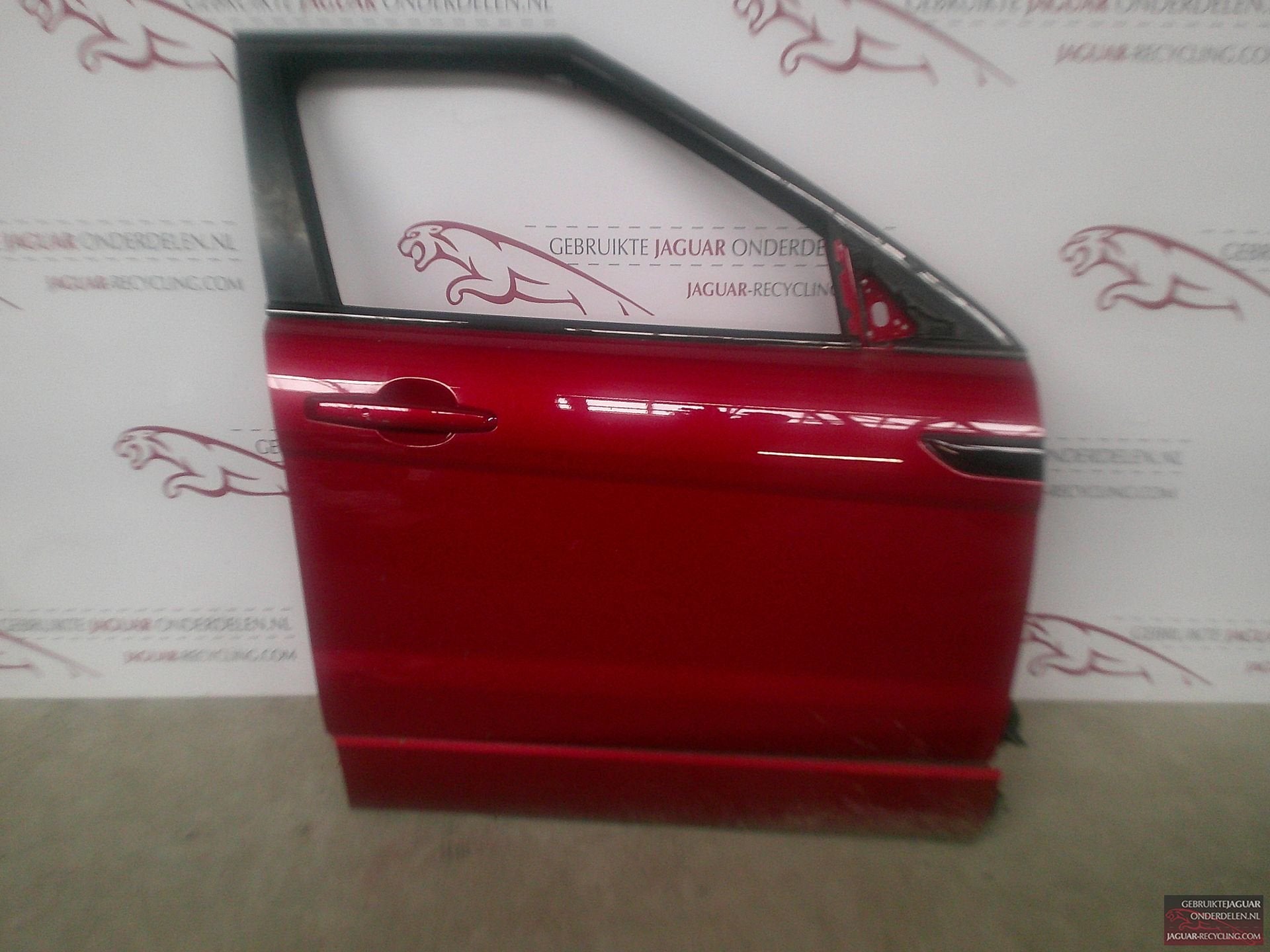 Deur rechts voor Range Rover  Evoque rood LR028552, -, Deur, Ophalen of Verzenden, -