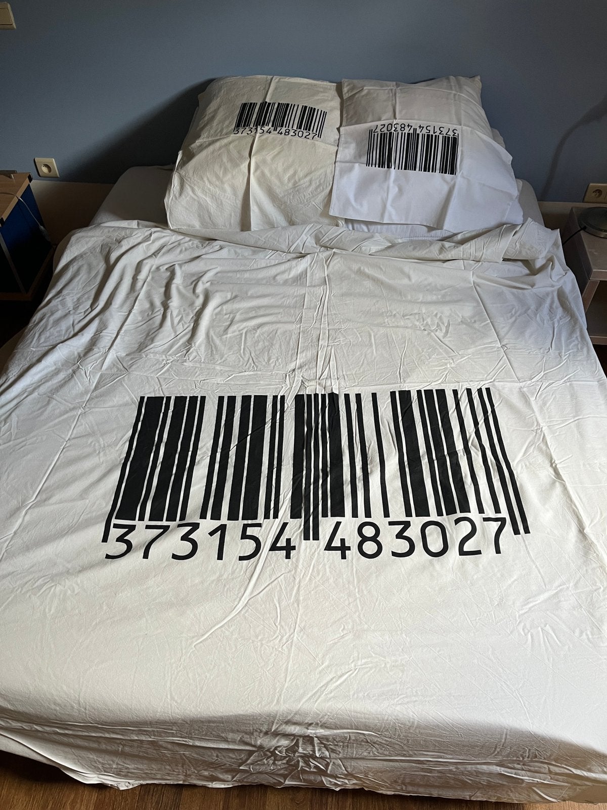 Bedlinnen (dekbedovertrek en kussenslopen) - barcode, Huis en Inrichting, Slaapkamer | Waterbedden, Ophalen of Verzenden, Zo goed als nieuw