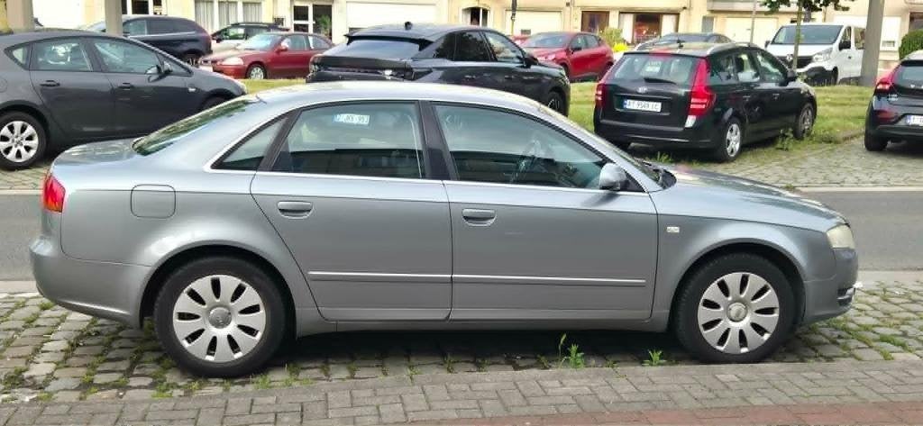 AUDI A4 B7  2.0  BENZINE, Auto's, 4 deurs, A4, Handgeschakeld, Particulier