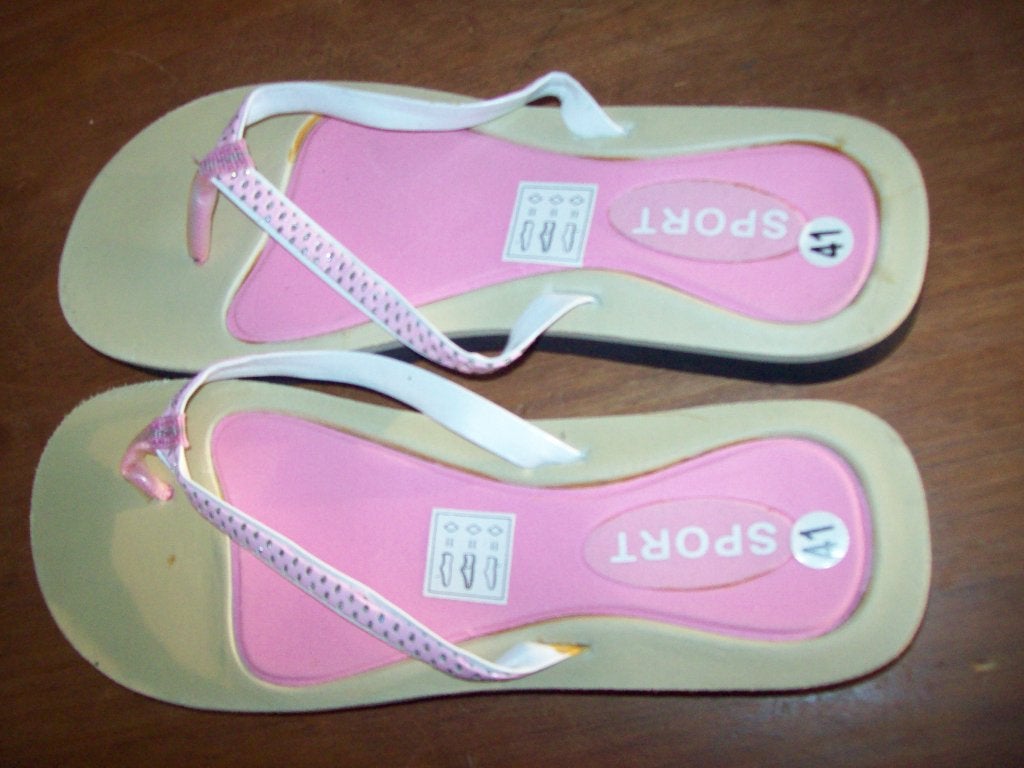 Roze slippers maat 41 (zgan), Slippers, Ophalen of Verzenden, Zo goed als nieuw, Roze