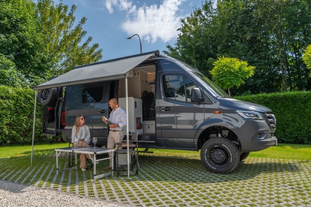 location van 4x4 - HYMER Grand Canyon S600, Caravans en Kamperen, Verhuur