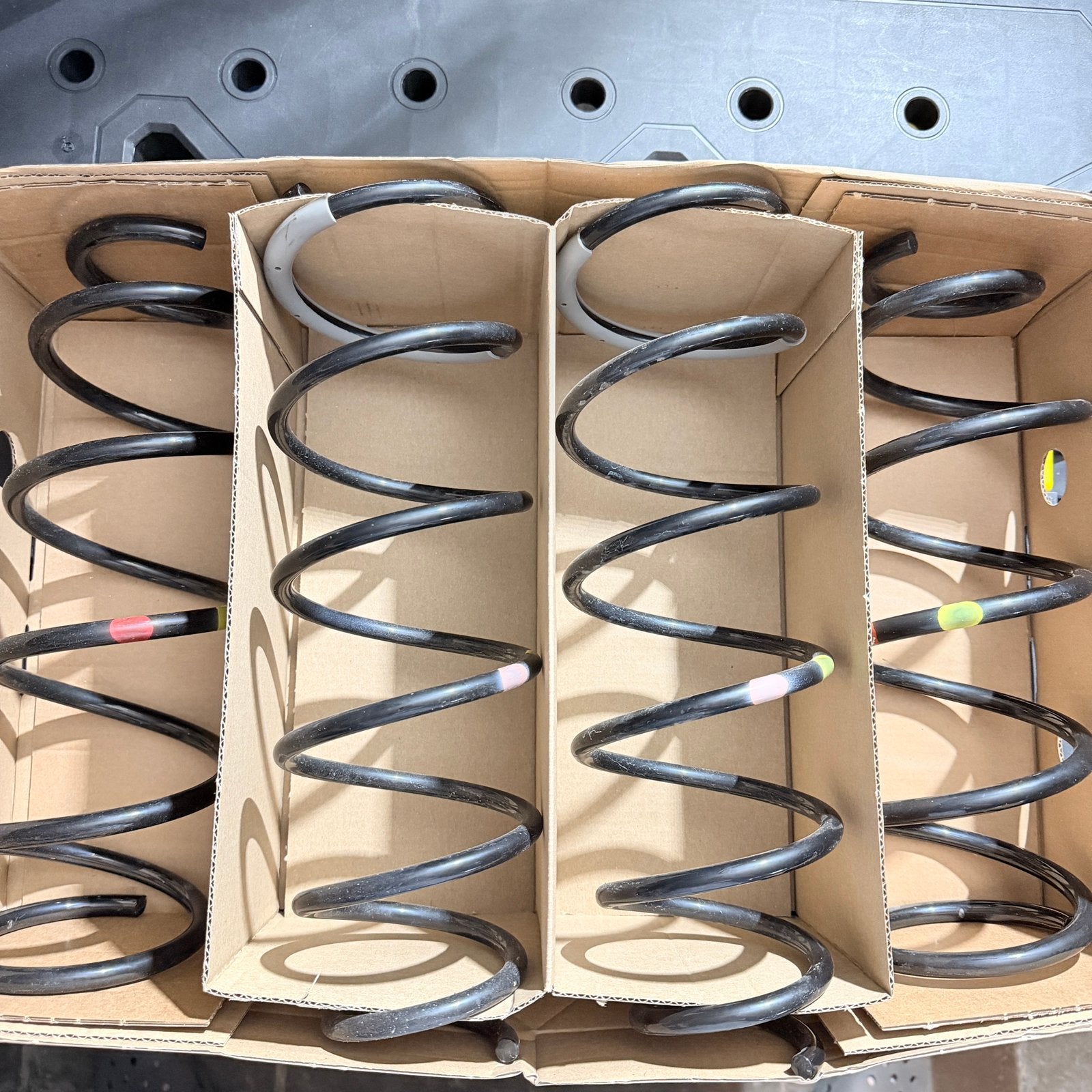 Kit de 4 ressorts d'origine Mazda MX-5 ND, Enlèvement ou Envoi, Utilisé, Mazda