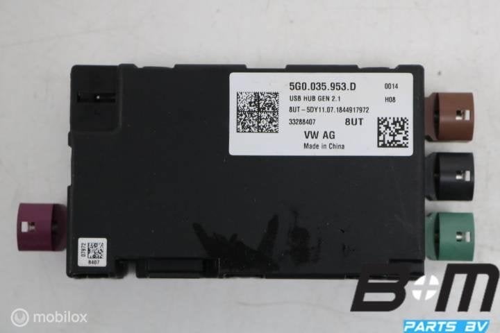 USB hub met spanningsomvormer VW Golf 7 5G0035953D, Utilisé