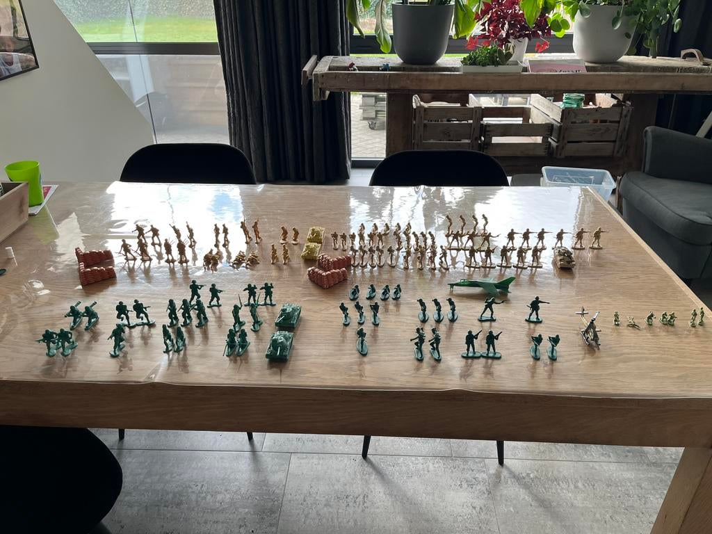 Legermannetjes 3 verschillende sets totaal: 109 mannetjes, Ophalen