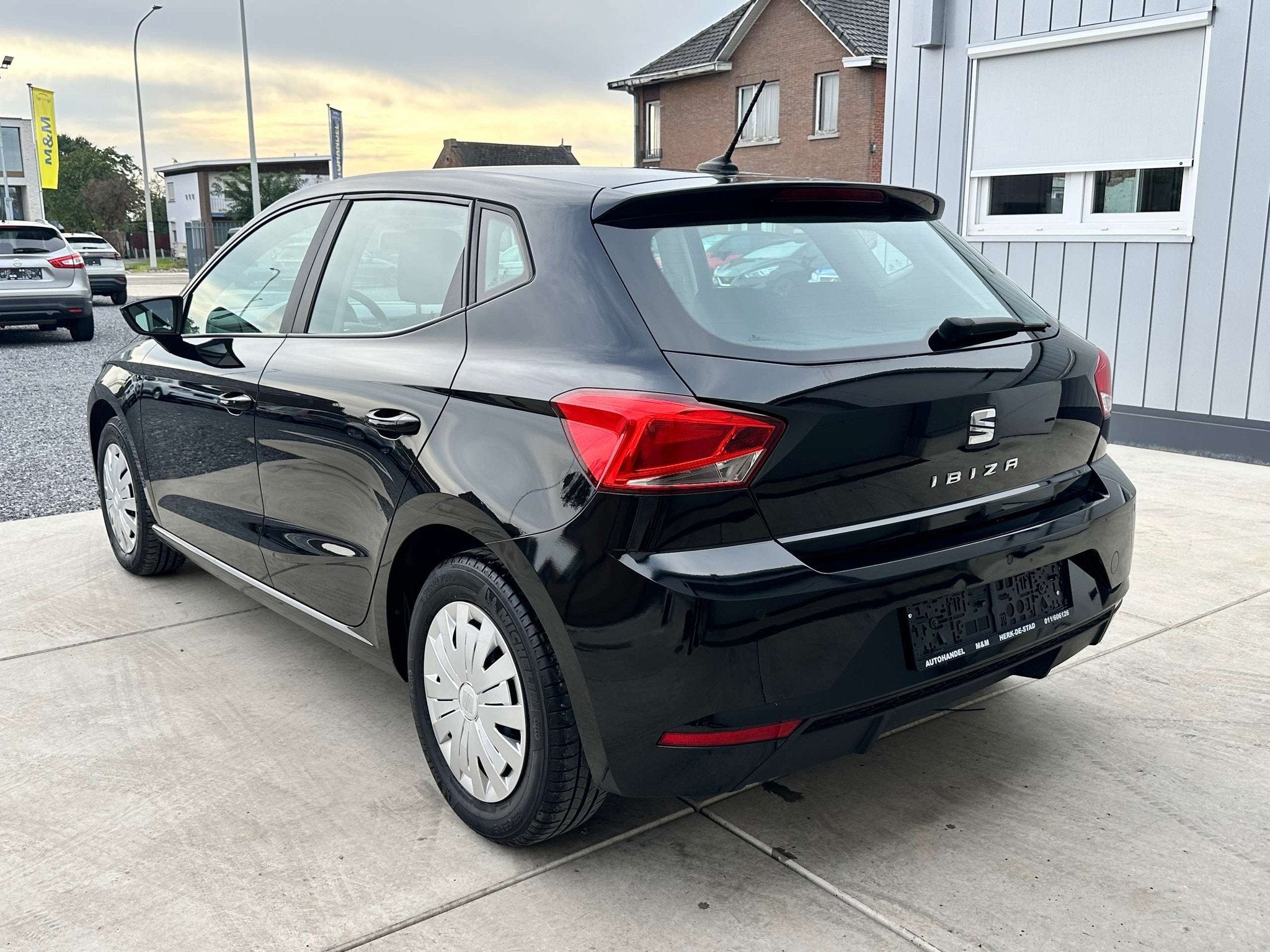 Seat Ibiza Ibiza 1.0i MPI * 12 m garantie *, Auto's, Stof, Gebruikt, https://public.car-pass.be/vhr/ed9dc389-5518-4d18-9be9-248848244698