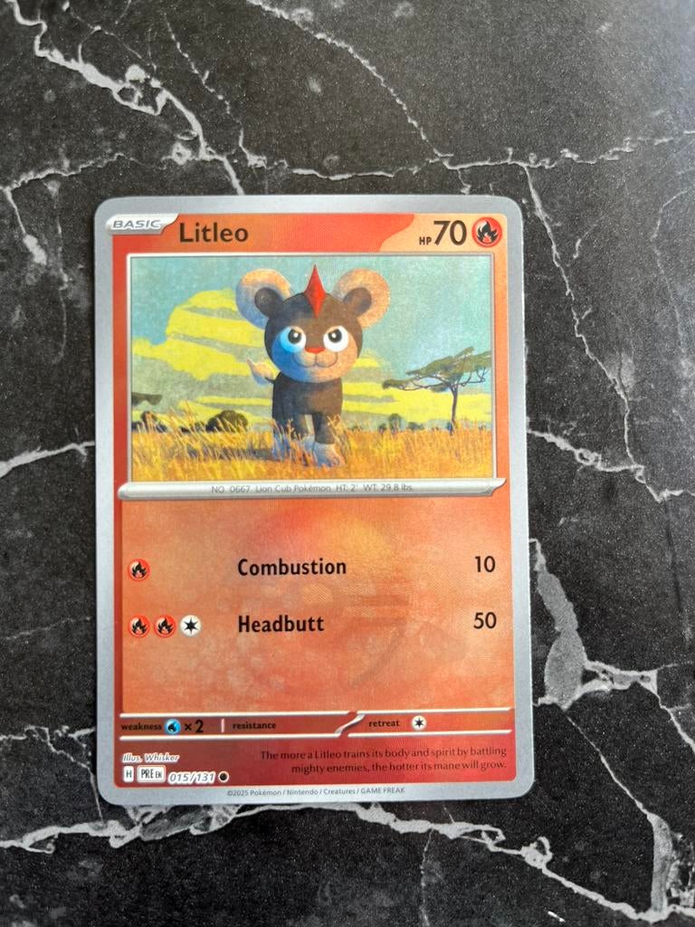 Litleo 015/131 Prismatic Evolutions Pokeball, Enlèvement ou Envoi, Comme neuf