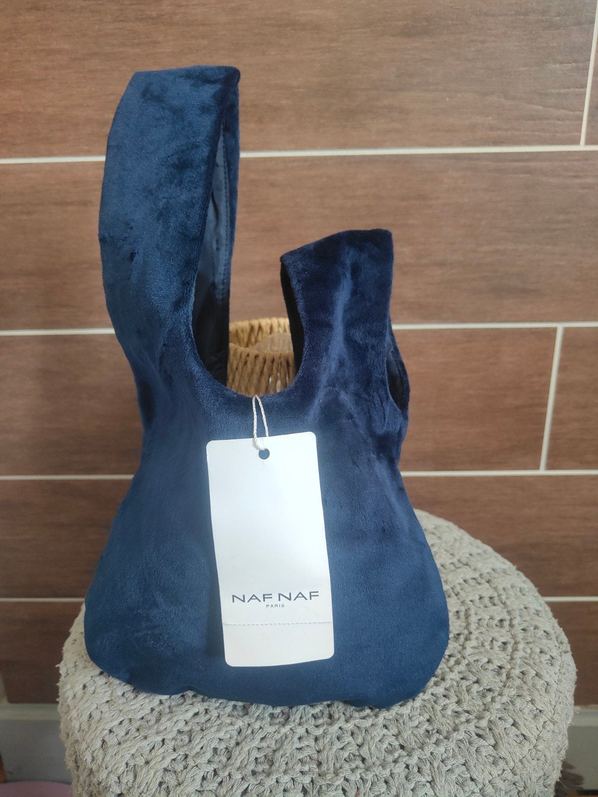NAF NAF kleine marineblauwe fluwelen handtas, Handtassen en Accessoires, Tassen | Damestassen, Handtas, Blauw, Ophalen of Verzenden