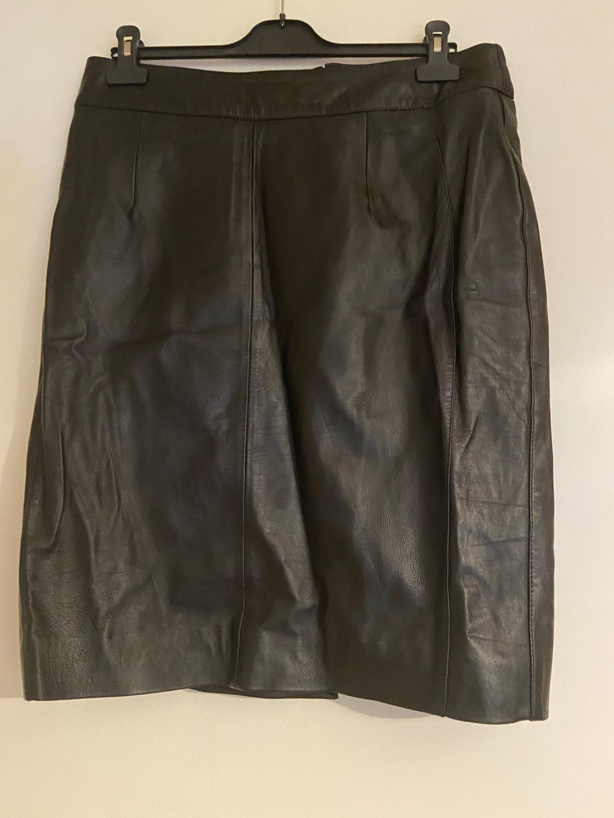 Jupe en cuir noire Chyston, Taille 42/44 (L), Enlèvement ou Envoi, Comme neuf, Longueur genou