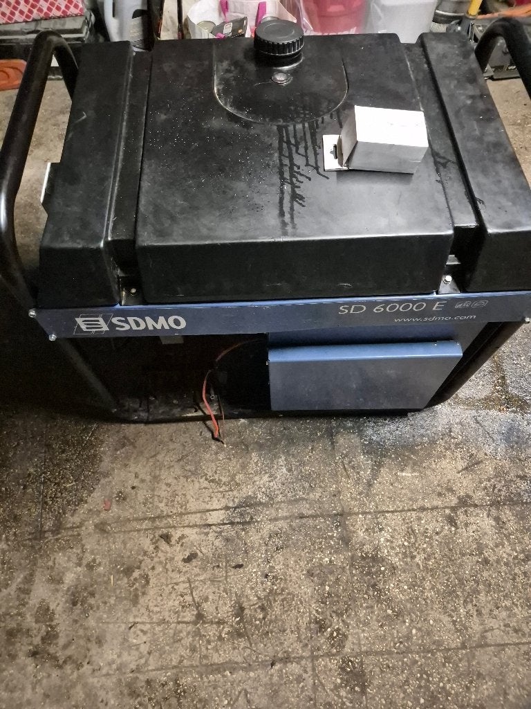 groupe electrogene, Enlèvement, Utilisé, 5 à 10 kVA, Huile diesel