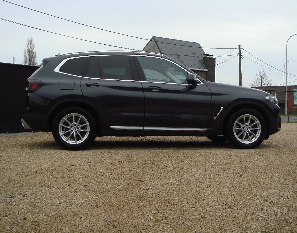BMW X3 2.0 D FACELIFT * LEDER * NAVI * AUTOMAAT * 360, Auto's, BMW, Dealer onderhouden, Achterwielaandrijving, 4 cilinders, Leder