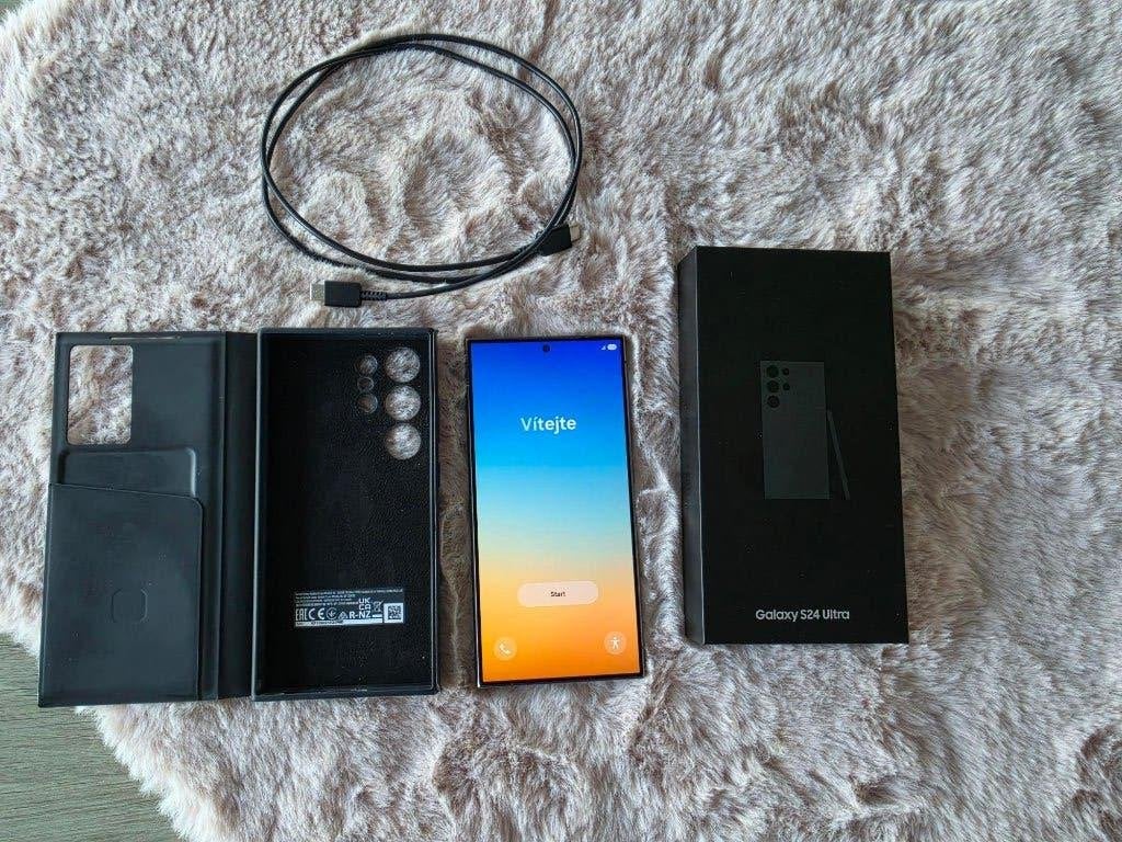Samsung Galaxy S24 Ultra 512GB + Galaxy Buds3 Pro, Telecommunicatie, Galaxy S24, Zwart, Touchscreen, Zo goed als nieuw