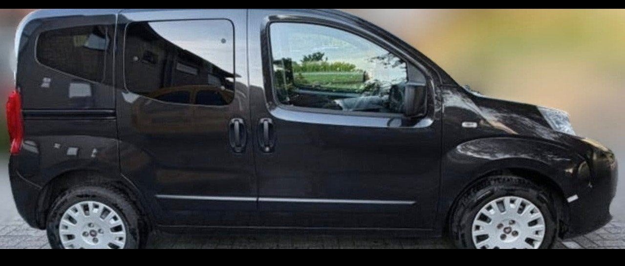 fiat qubo van 1 eigenaar, Auto's, Fiat, Euro 5, 1360 cc, Zwart, Zwart