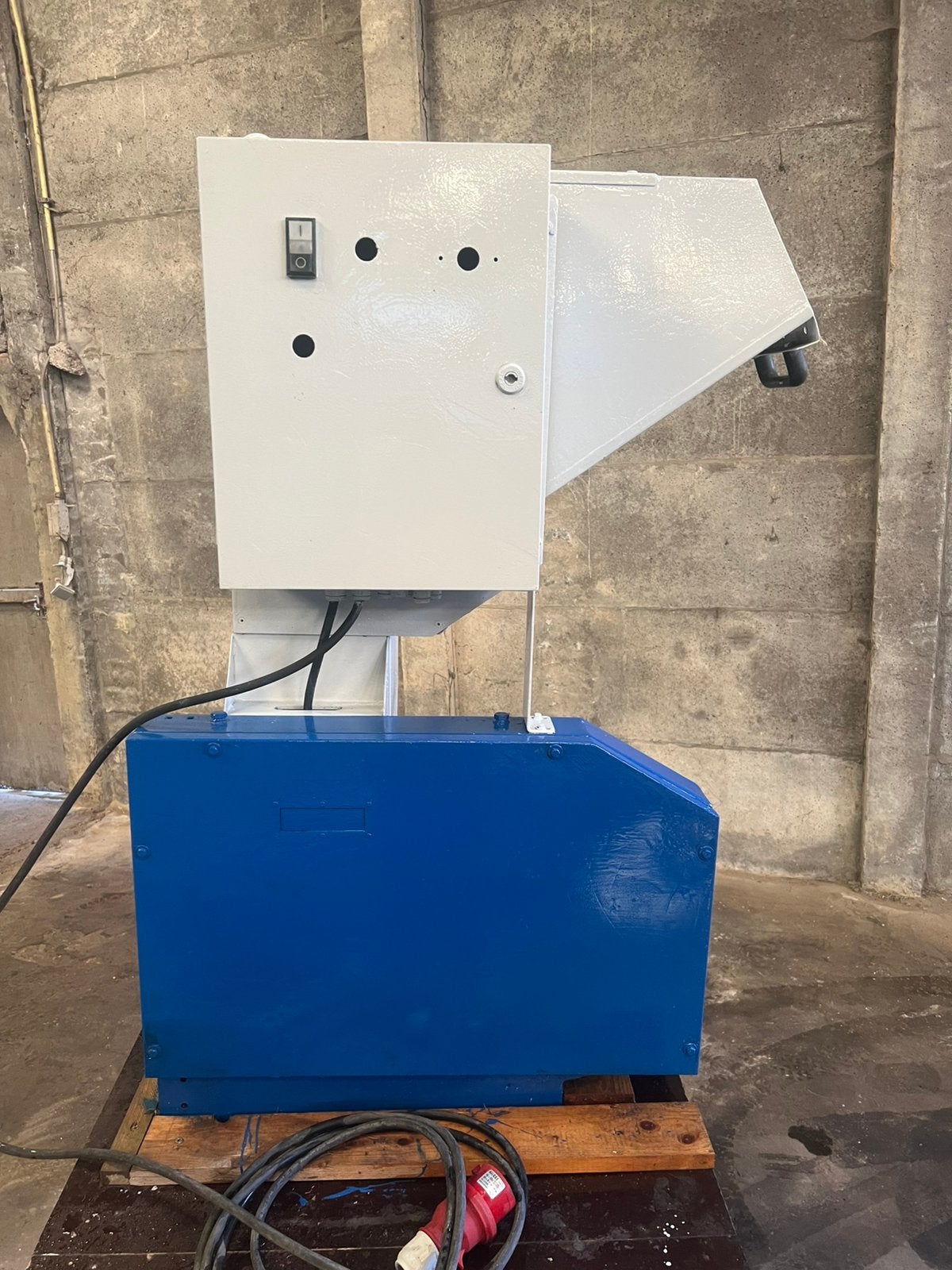 Shredder-industriële granulator – Siemens motor – 3-fase, Ophalen, Schakelaar