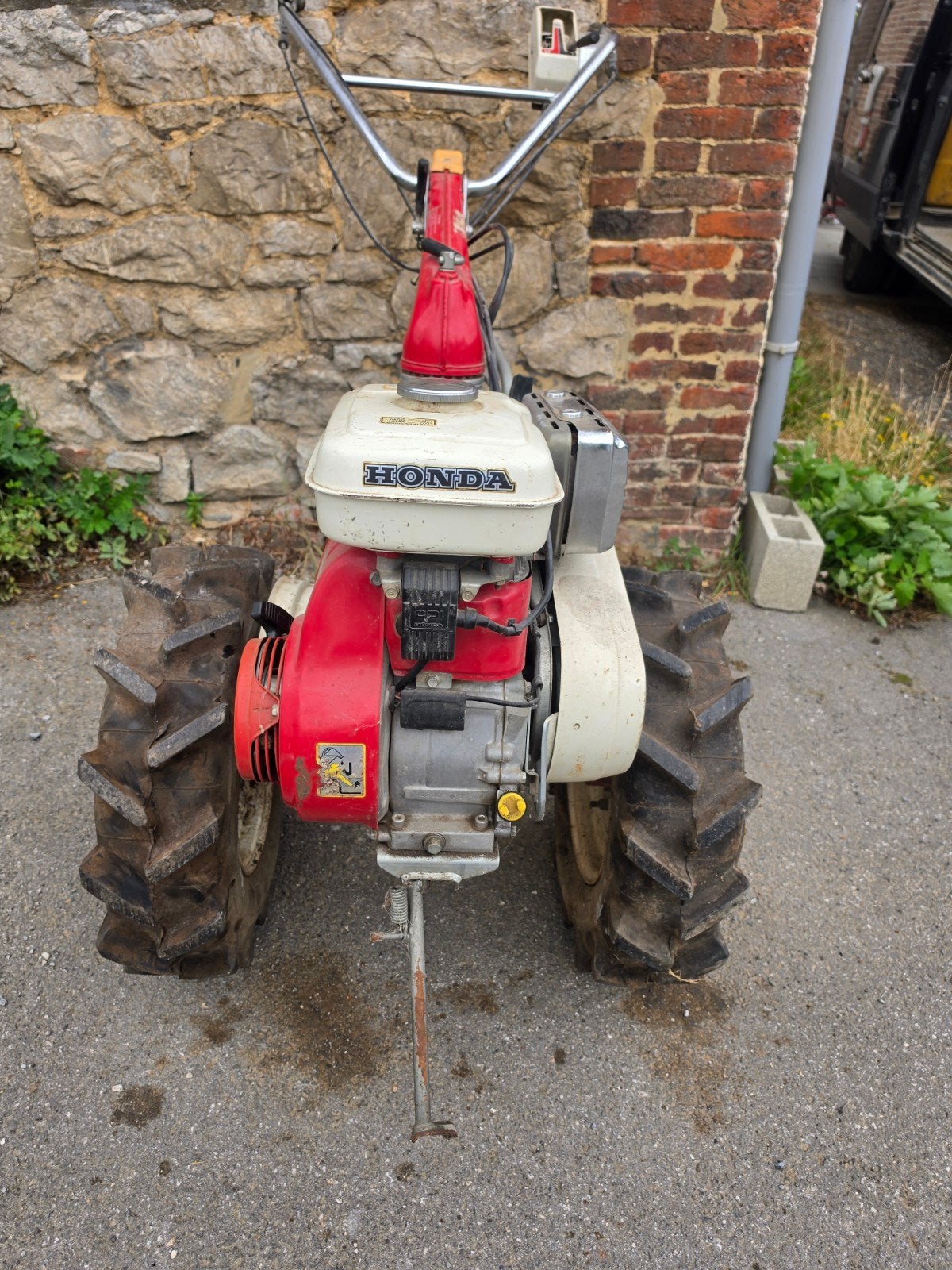 motoculteur honda f600 avec accessoires, Zakelijke goederen, Landbouw | Werktuigen, Ophalen, Akkerbouw, Grondbewerking