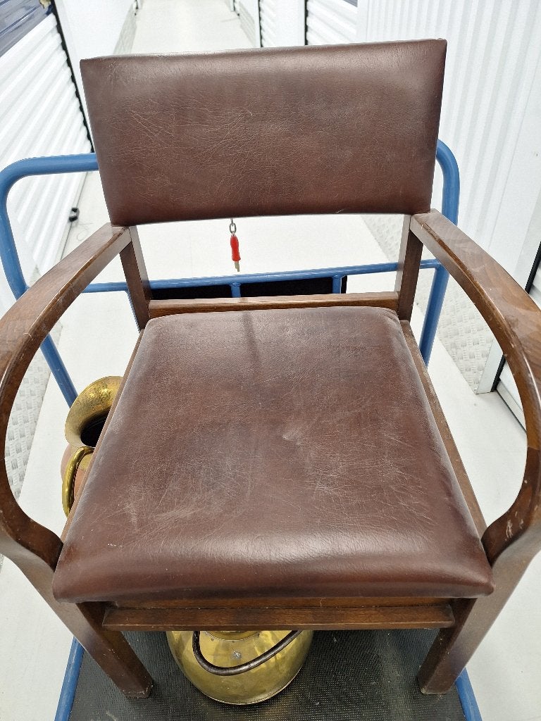 Toiletstoel, Enlèvement, Utilisé