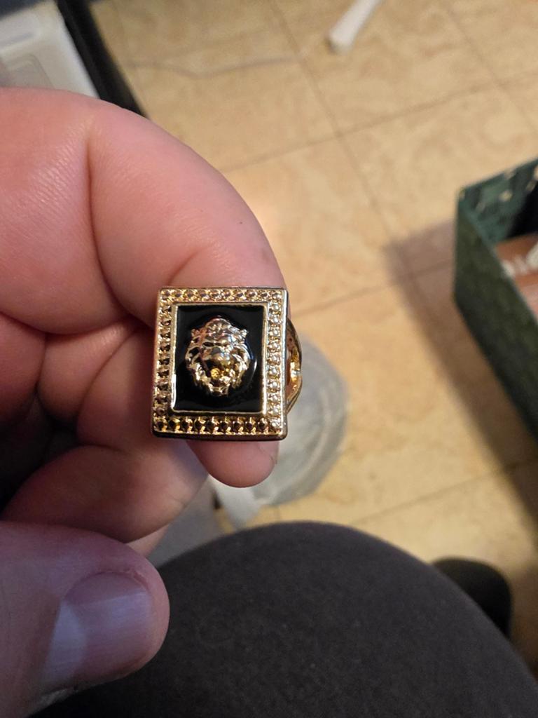 Dames ring, Handtassen en Accessoires, Ringen, Ophalen, Nieuw, Dame, Goud