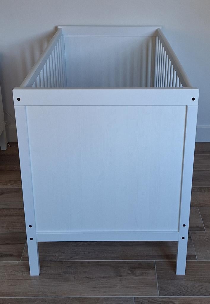 Ikea babybed Sundvik+ 3D matras+uitvalbasis, Ophalen