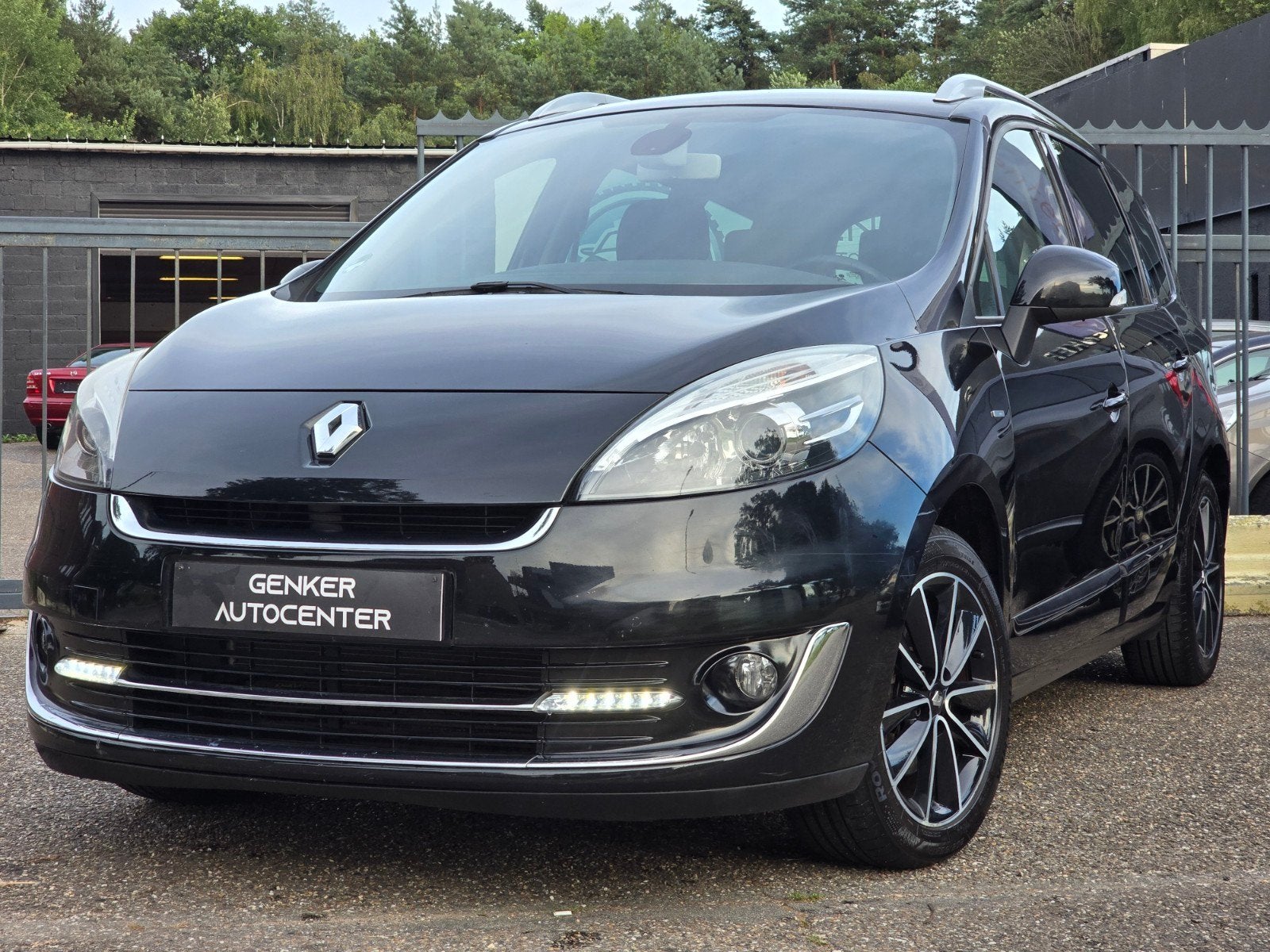 GARANTIE Renault Grand Scenic 1.2Tce /Bose Edition, Autos, Achat, Entreprise, Boîte manuelle, Bluetooth