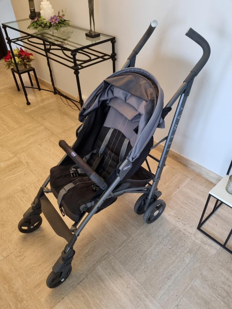 chicco lite way buggy, Kinderen en Baby's, Buggy's, Ophalen, Zo goed als nieuw, Overige merken, Verstelbare rugleuning