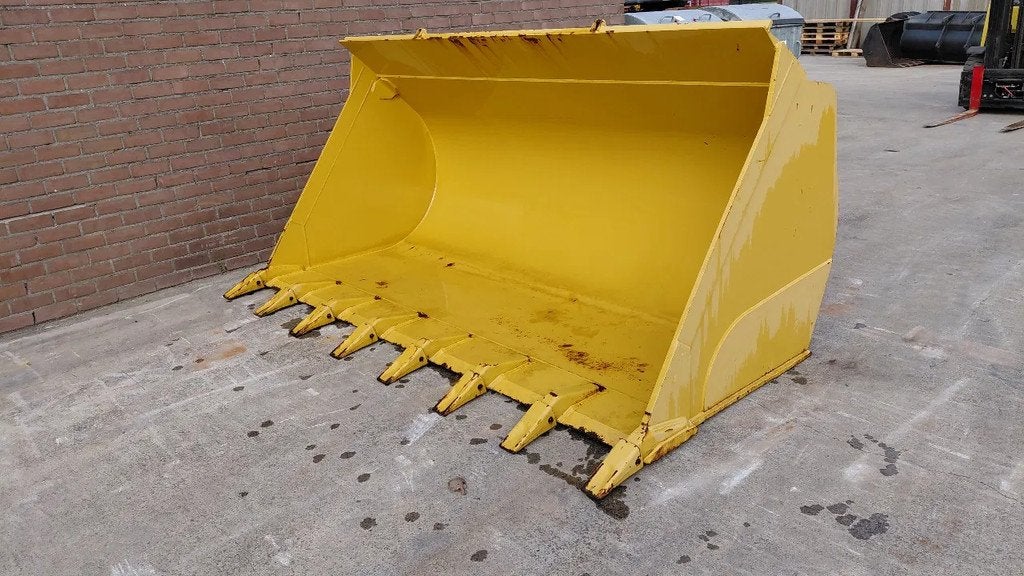 Caterpillar 950 / 962 loader bucket with teeth / NEW, Articles professionnels, Machines & Construction | Pièces