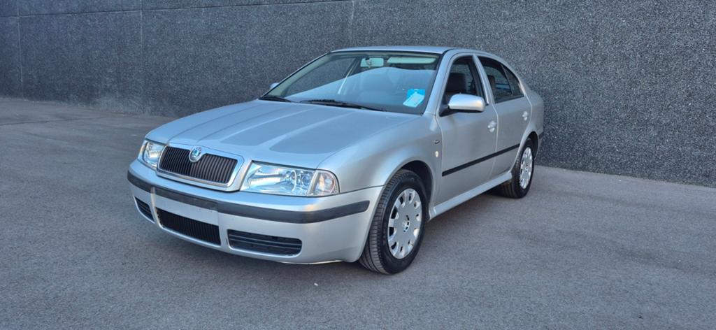 Skoda Octavia *1.9 TDi* AUTOMAAT *1ste eigenaar*, Auto's, Stof, Zwart, Bedrijf, Diesel