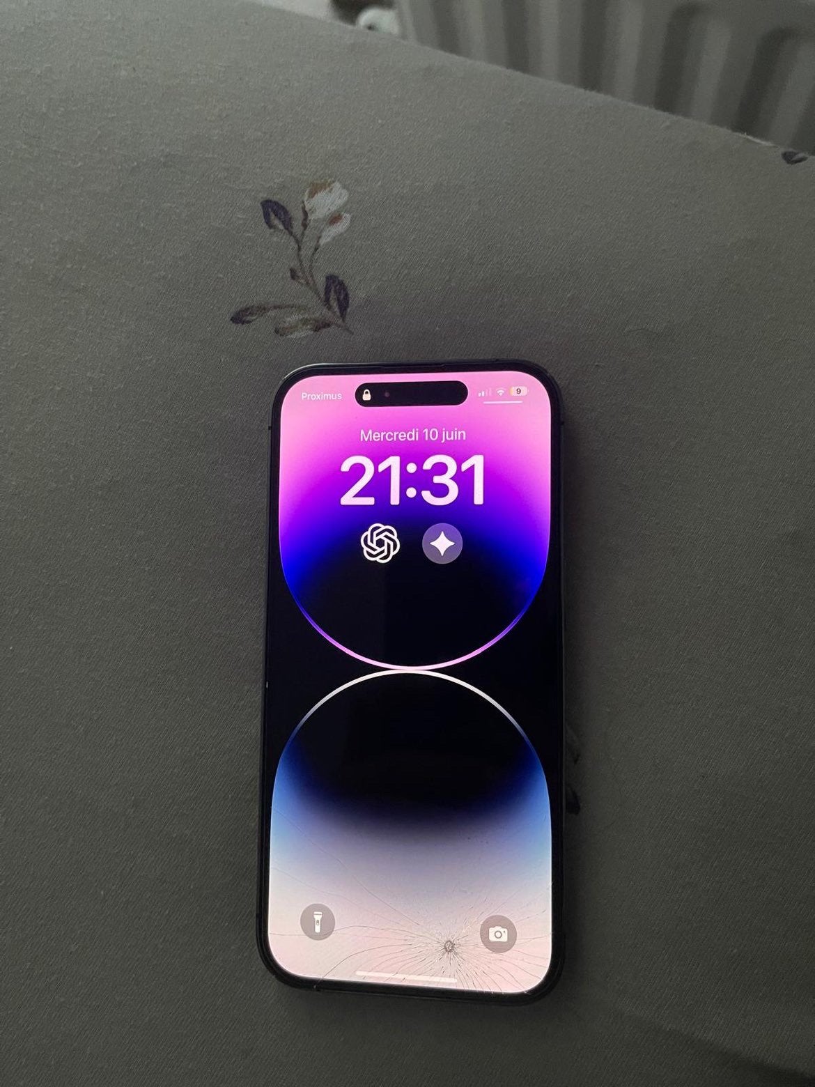 Iphone 14 pro mauve a vendre, Enlèvement, Comme neuf, IPhone 14