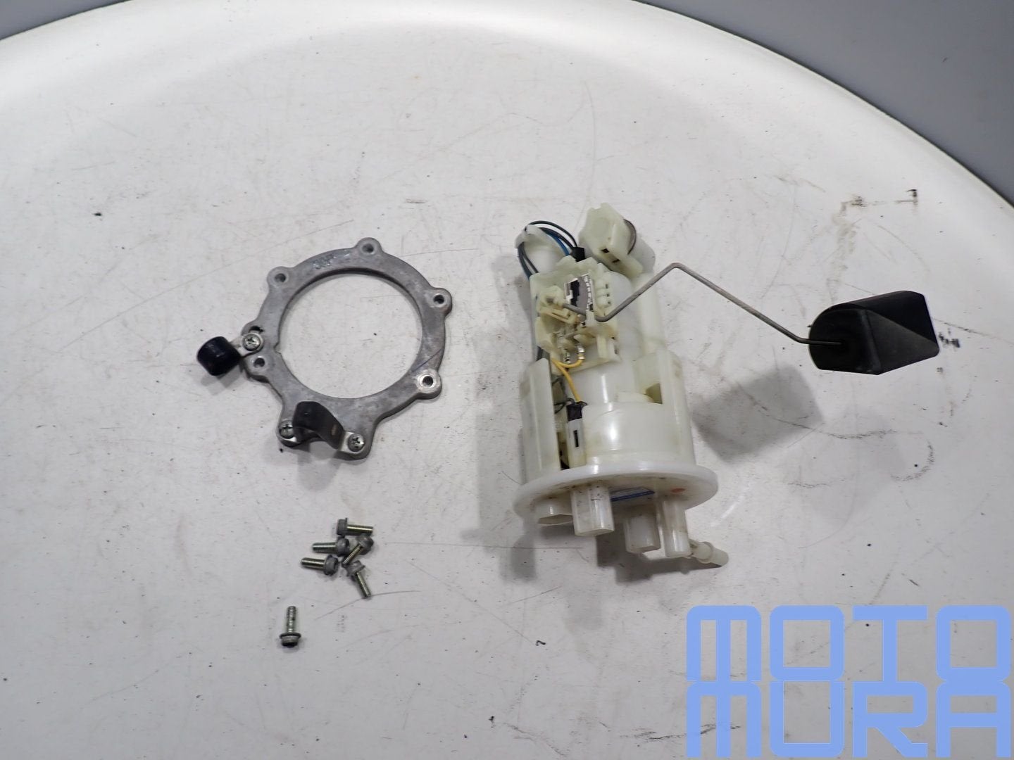 Yamaha FZ8 2011 - 2015 brandstofpomp benzinepomp FZ8N FZ8S F, Gebruikt, -, -, Ophalen of Verzenden