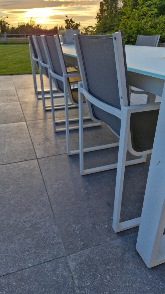 Tuinstoelen Wit/greige, Tuin en Terras, Tuinstoelen, Zo goed als nieuw, Aluminium, Ophalen