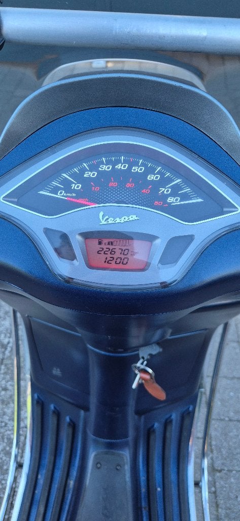 Une Vespa Sprint 50cc en parfait état., Vélos & Vélomoteurs, Autres modèles, Classe B (45 km/h), Enlèvement, Utilisé