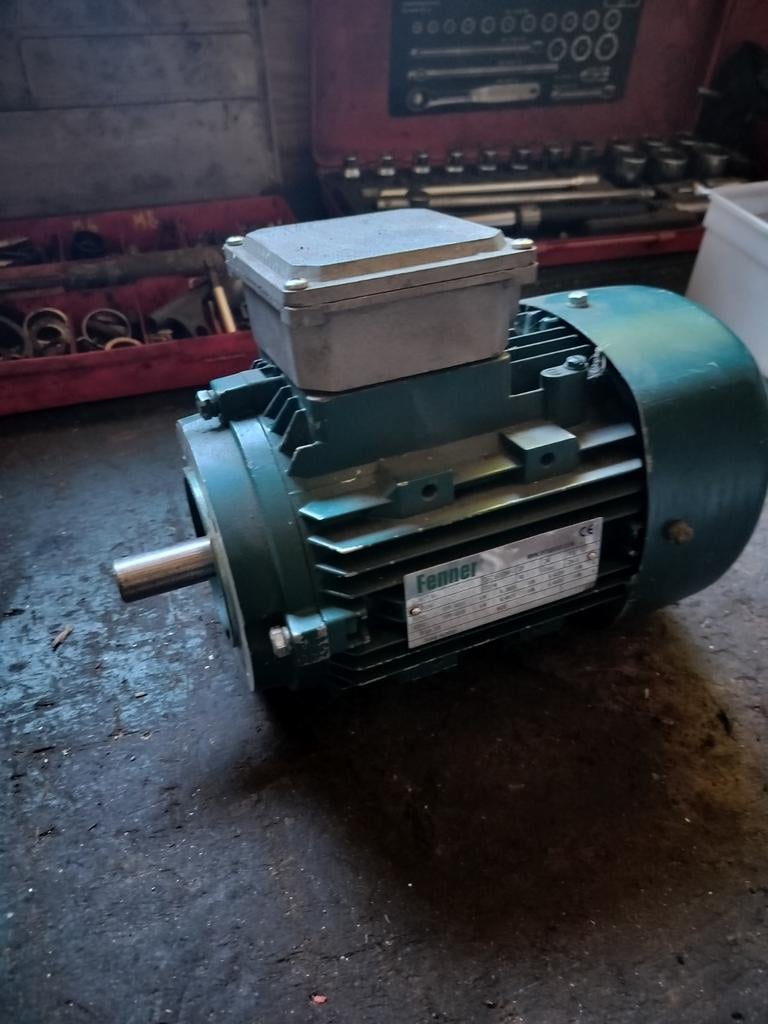 Moteur électrique 380V, Bricolage & Construction, Électricité & Câbles, Enlèvement