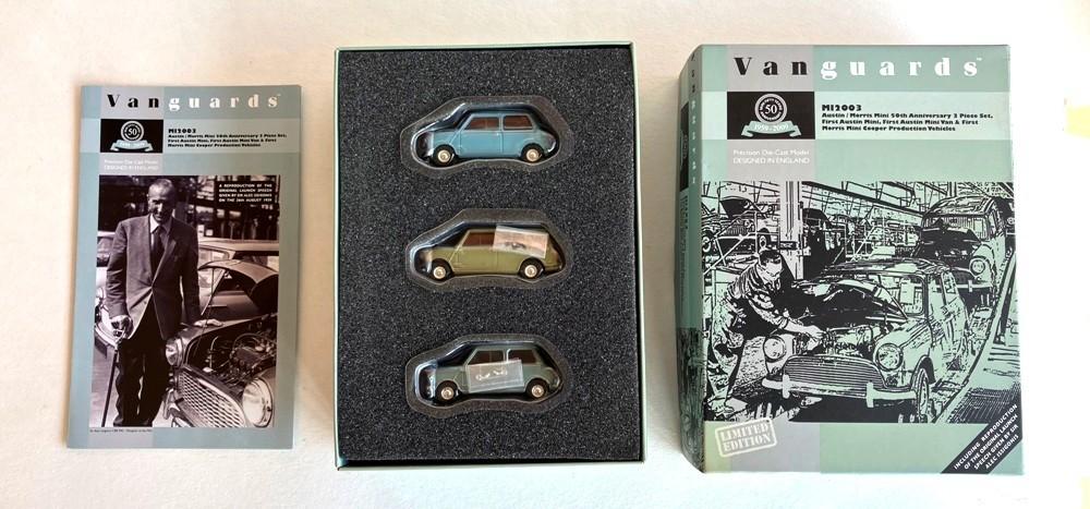 Mini 50 Vanguards 3-pack  M12003 Ltd edition., Hobby & Loisirs créatifs, Voitures miniatures | 1:43, Comme neuf, Voiture, Vanguards