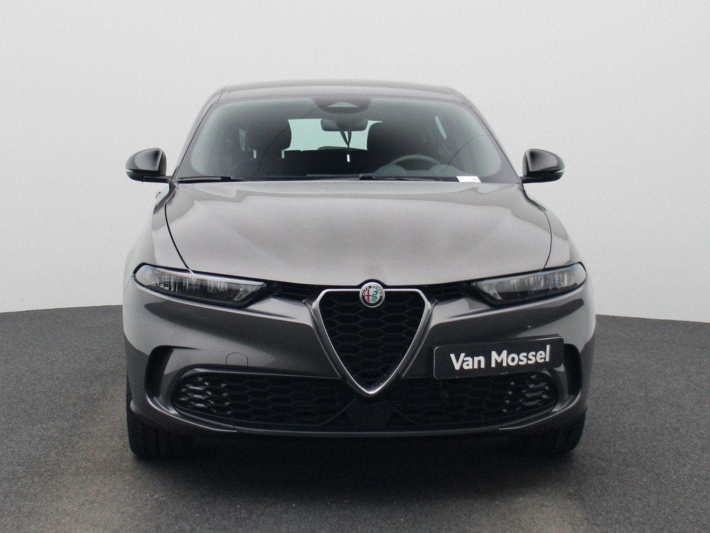 Alfa Romeo Tonale 1.5 130 MHEV Super FWD (automatique), Autos, Alfa Romeo, Argent ou Gris, Entreprise, 700 kg, Electronic Stability Program (ESP)