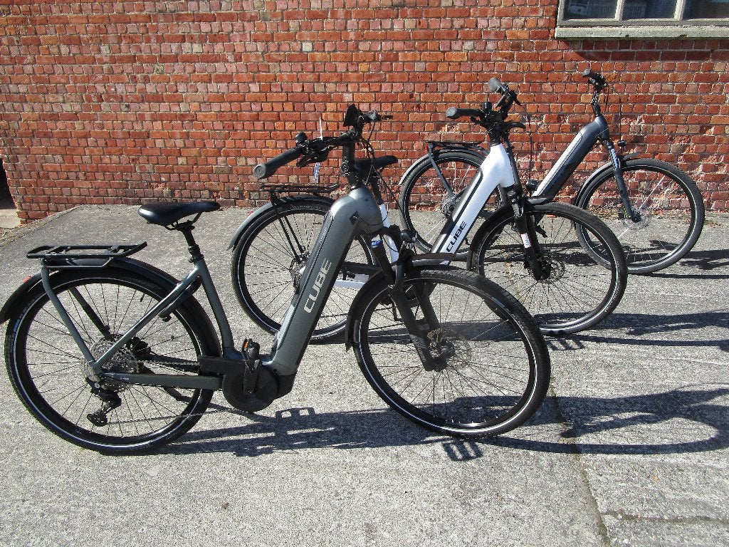 TOP Fietsen   Cube Kathmandu !!!!  Bosch performence CX, Fietsen en Brommers, Elektrische fietsen, Ophalen of Verzenden, Zo goed als nieuw