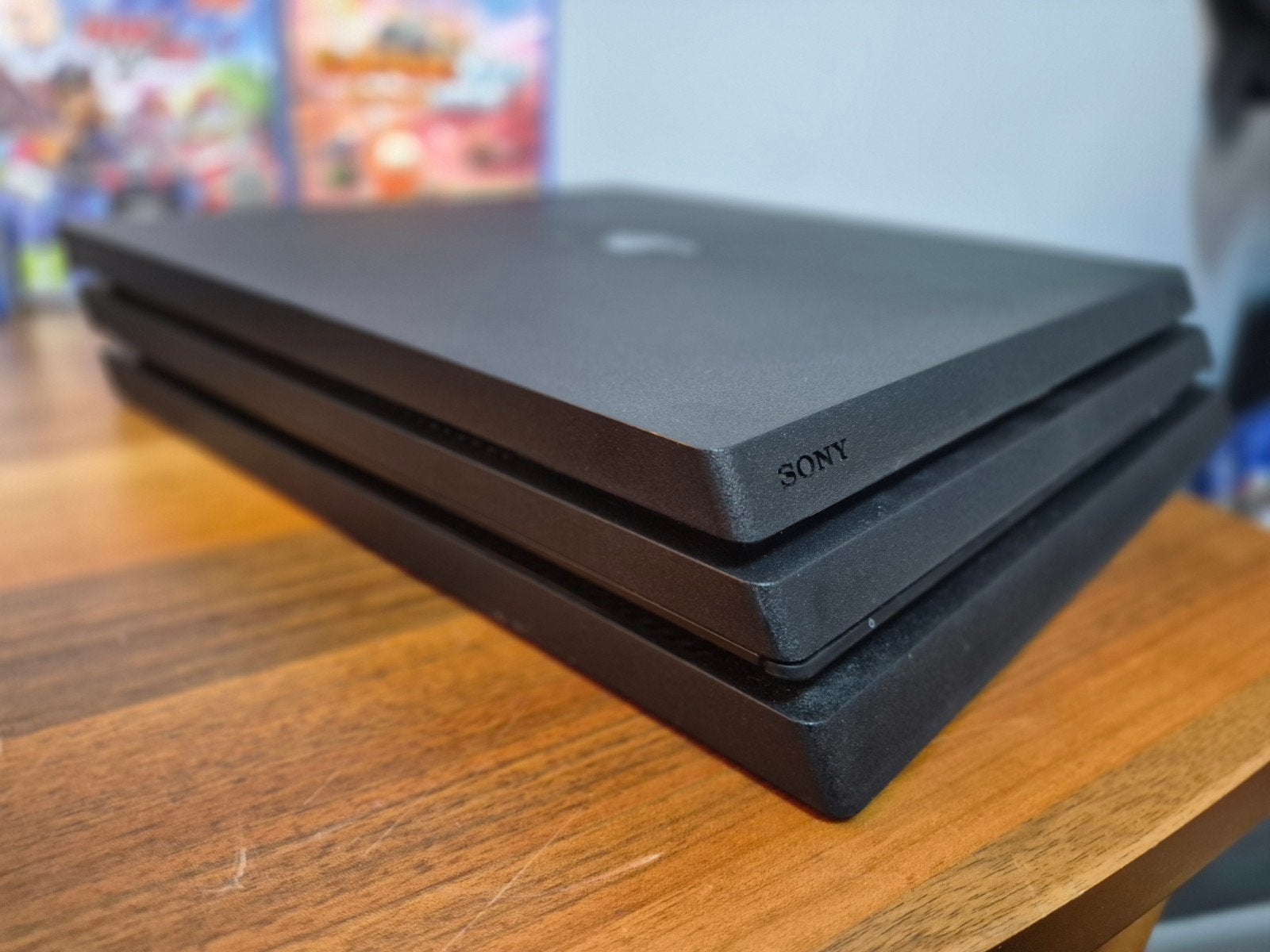 Playstation 4 Pro 1000Gb 4 Jeux 1 manette, Consoles de jeu & Jeux vidéo, Enlèvement ou Envoi, Avec 1 manette, Utilisé, 1 TB