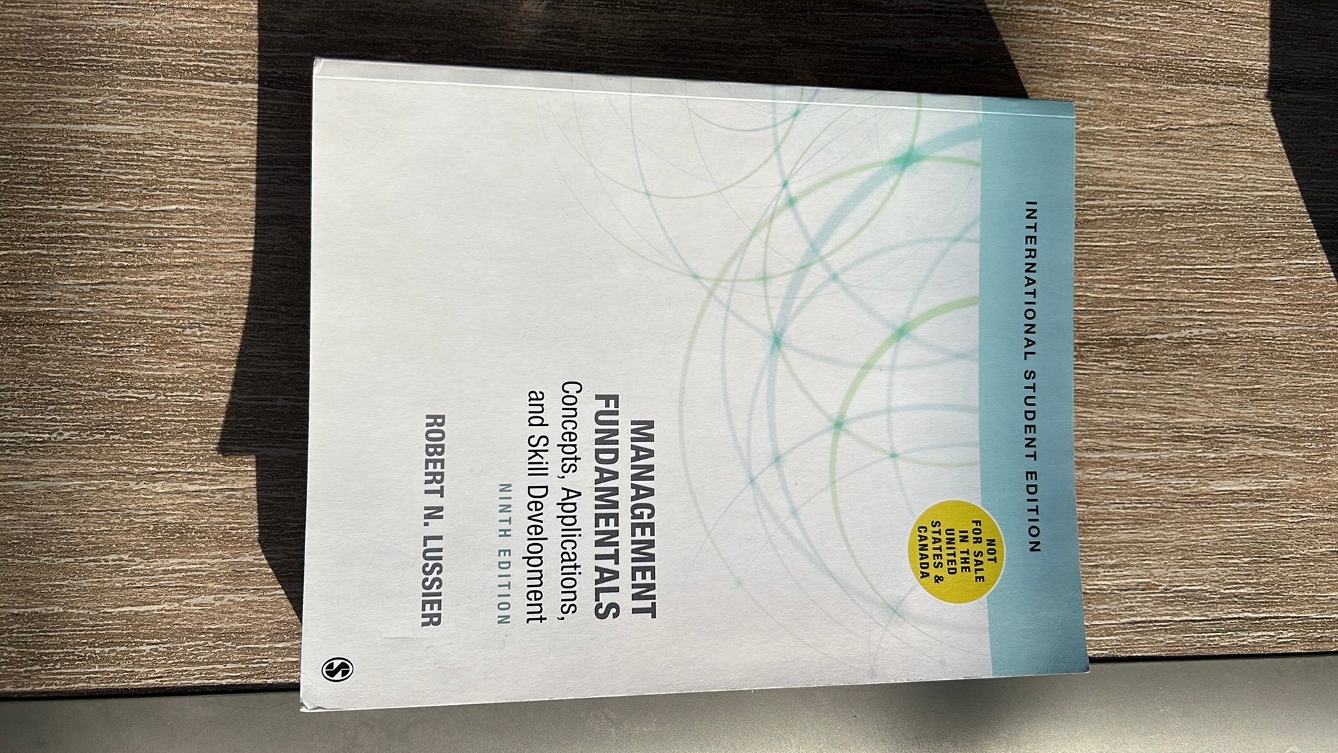 Livre scolaire Management Fundamentals, Livres, Enlèvement ou Envoi, Comme neuf