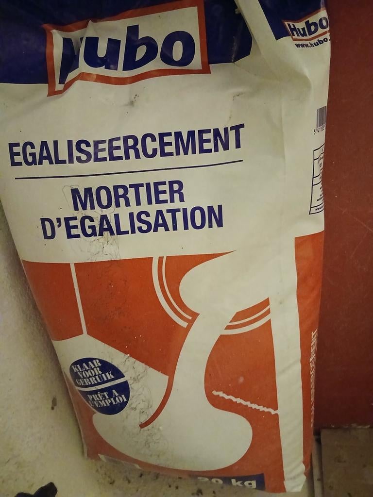 Egaliseercement, Collections, Enlèvement