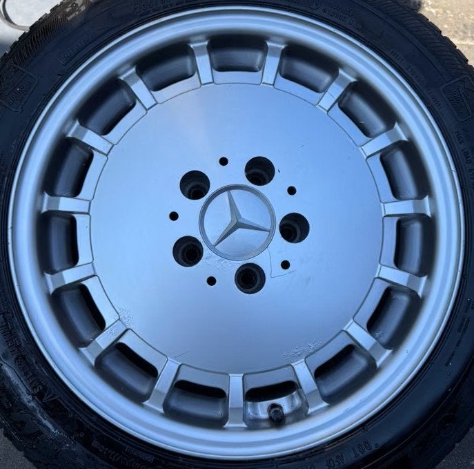 mercedes gullideckel  velgen mercedes r129 sl   w201 evo, Autos : Pièces & Accessoires, Enlèvement, 16 pouces, Jante(s)