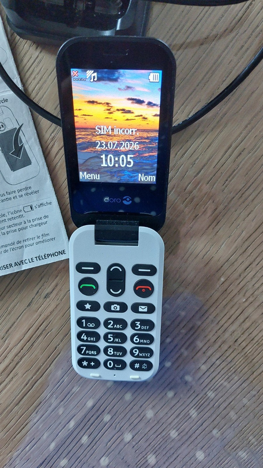 Téléphone Doro 6060 à clapet, Télécoms, Enlèvement
