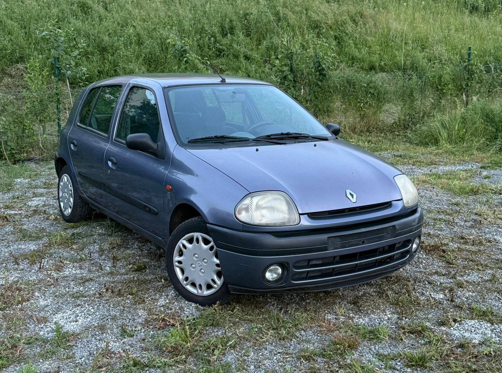 Renault clio 1,2 essence prete à immatriculer, Autos, Achat, Boîte manuelle, Alcantara, Bleu
