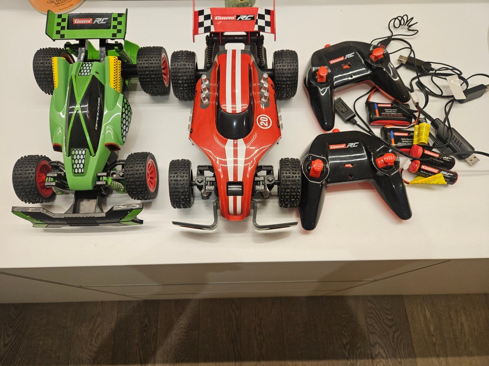 2 RC racers Carrera, Enlèvement