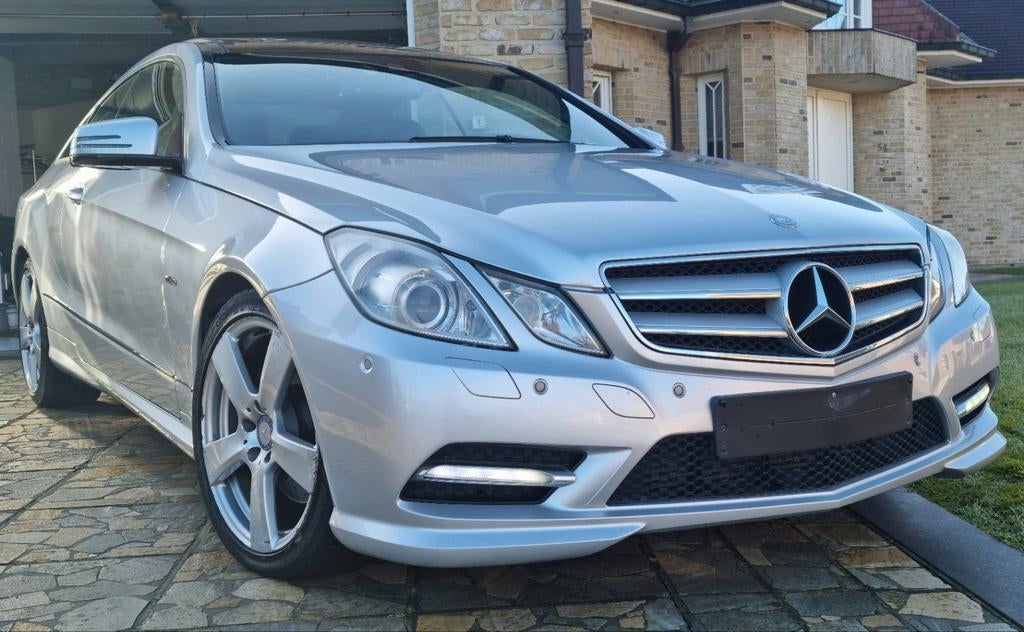 Mercedes E220 coupe avantgarde nette staat, Autos, Bluetooth, Euro 5, Achat, Entretenue par le concessionnaire