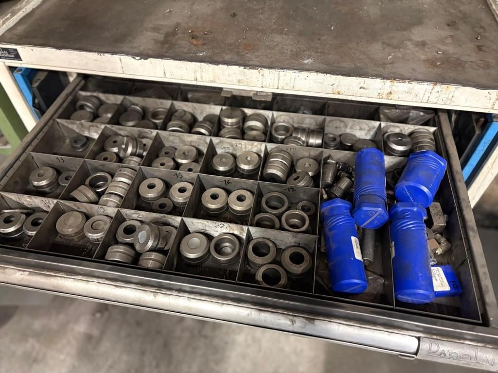 Tooling ponsmachine LVD Delta 1000 TN, Ophalen, Gebruikt