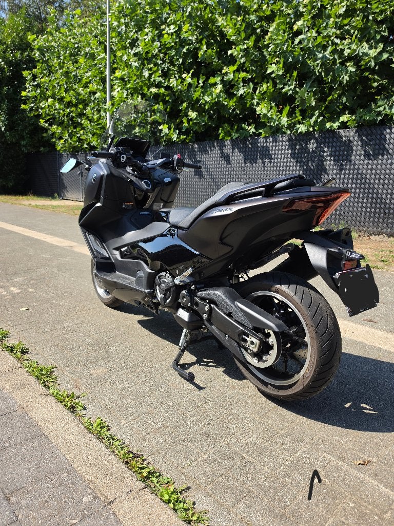 Yamaha T-Max 560 tech max, Motoren, Motoren | Yamaha, Occasion, 562 cc, Particulier, Handvatverwarming
